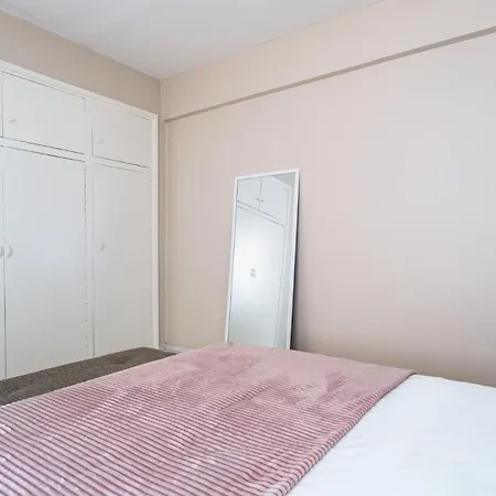 Modern Flat W Balcony 2 Min To Marmaray In Kadikoy * איסטמבול